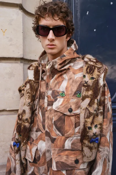 Look 4